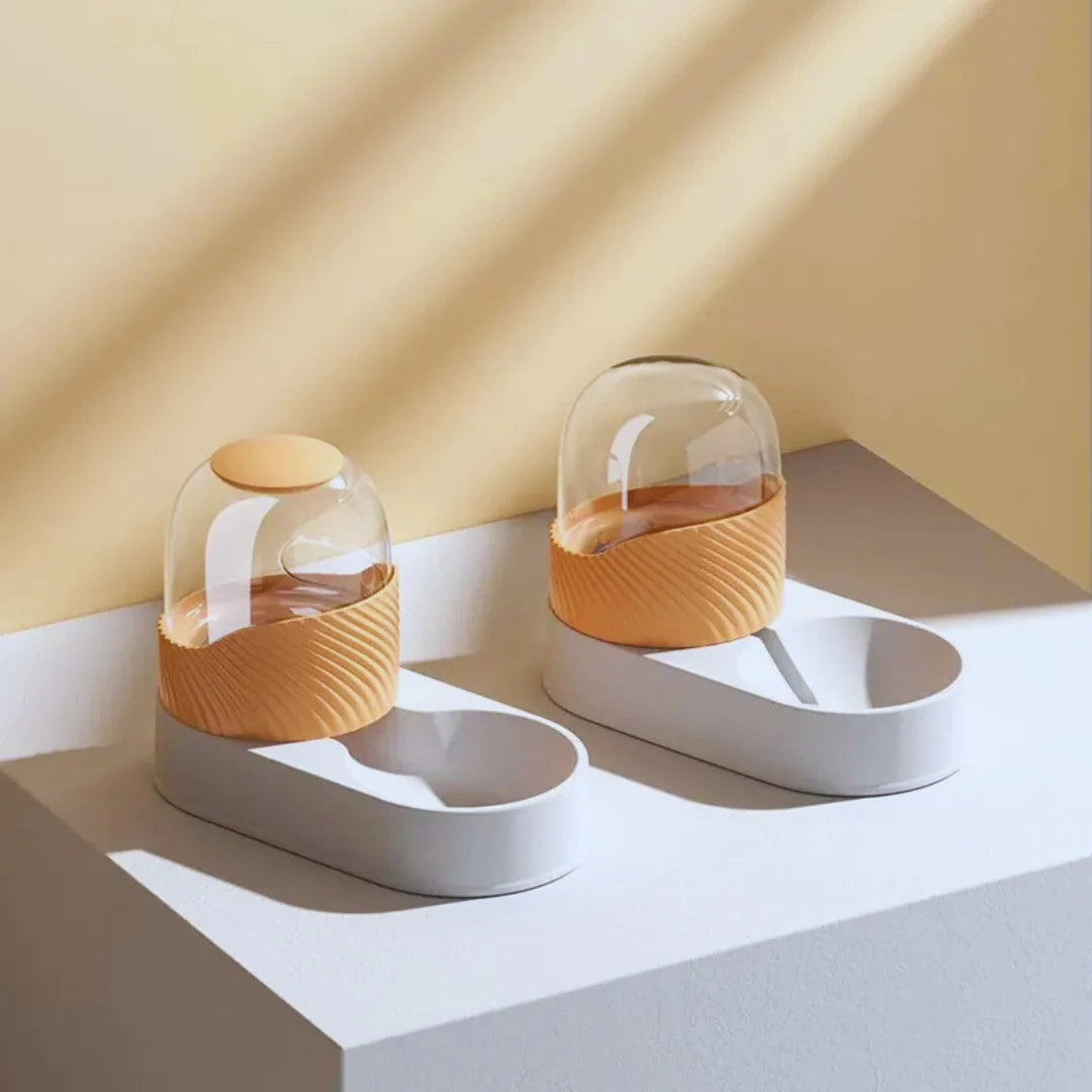 DesignFeedingStation – Feeding Station with Glass Dome & Non-Slip Base