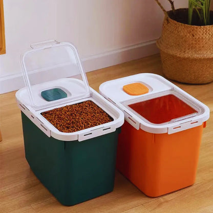 FutterSmart – Food Storage Container with Lid & Portioning Aid
