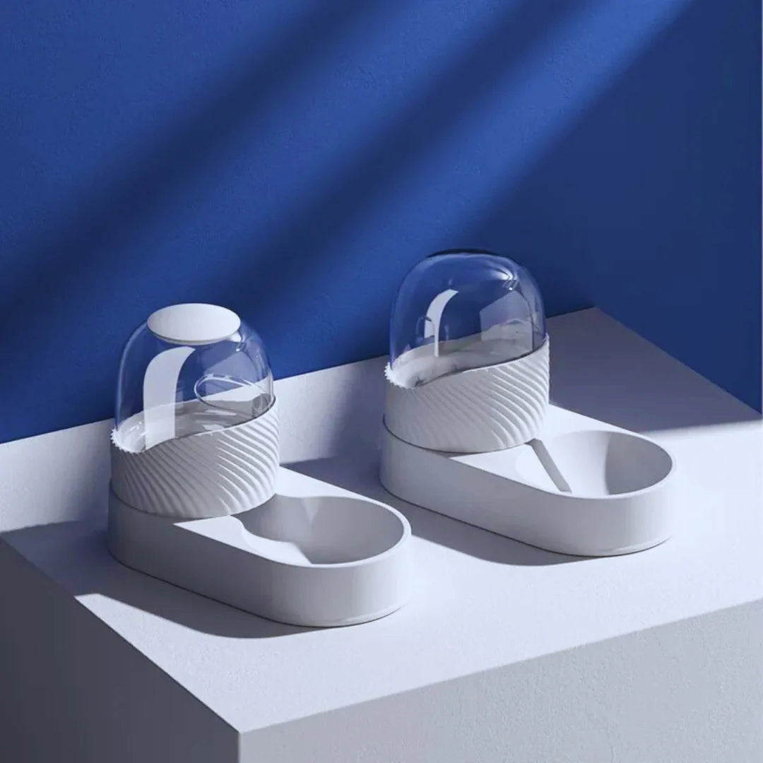 DesignFeedingStation – Feeding Station with Glass Dome & Non-Slip Base
