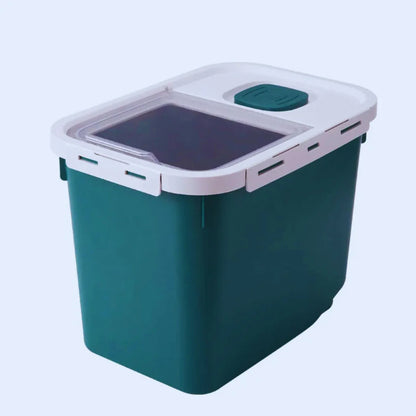 FutterSmart – Food Storage Container with Lid & Portioning Aid
