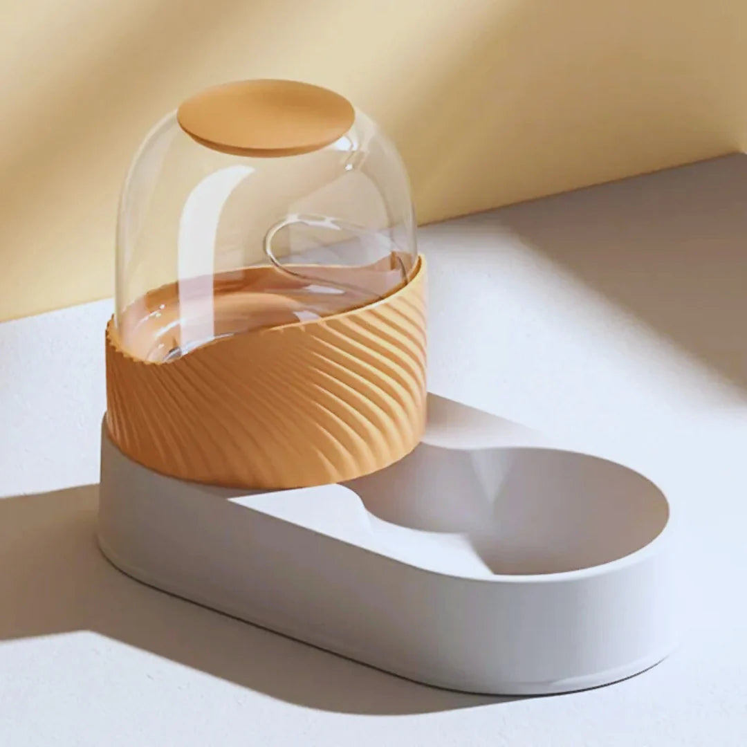 DesignFeedingStation – Feeding Station with Glass Dome & Non-Slip Base