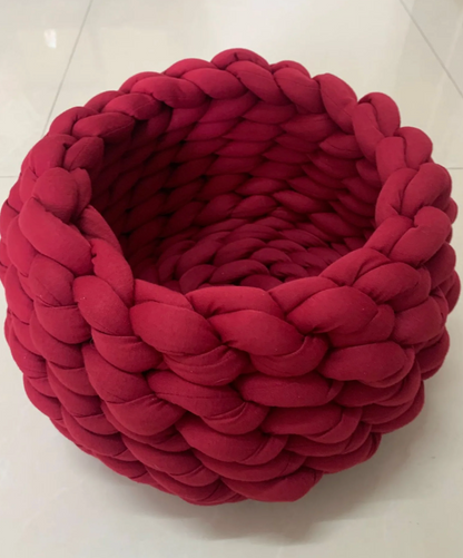 CozyWeave Hand-Woven Pet Basket