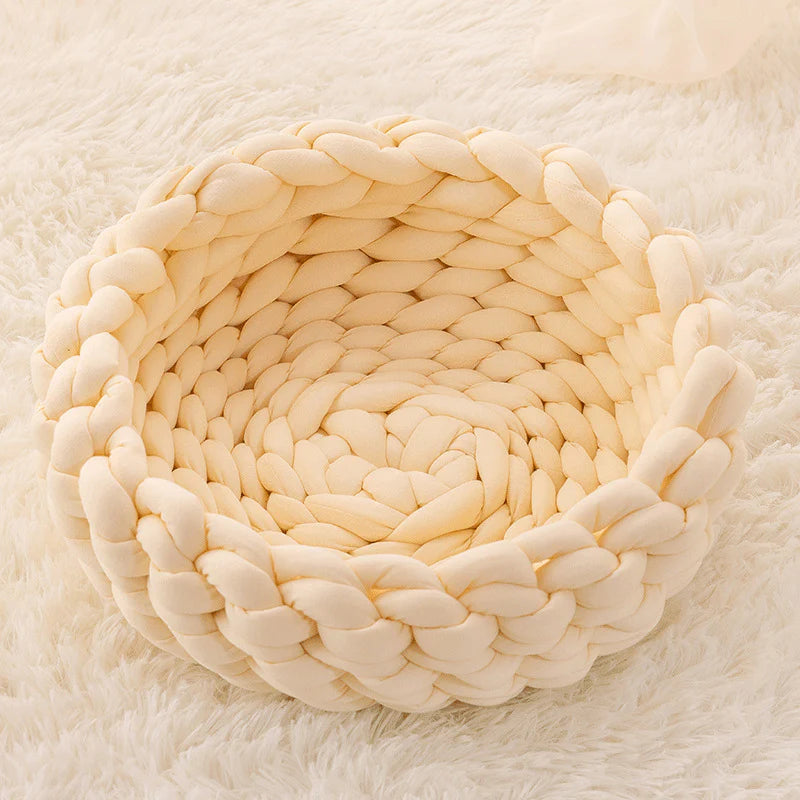 CozyWeave Hand-Woven Pet Basket
